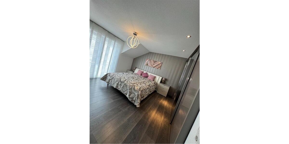 Doppelhaushälfte Brackenheim - 4.5 Zimmer, 145 m&sup2;, 750.000&euro; | Angebot:19758688