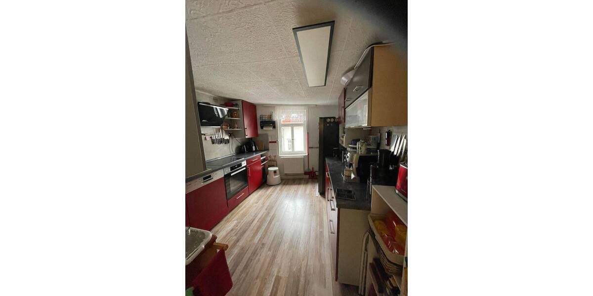 Reihenmittelhaus Kirchheim - 7 Zimmer, 165 m&sup2;, 298.000&euro; | Angebot:25706133