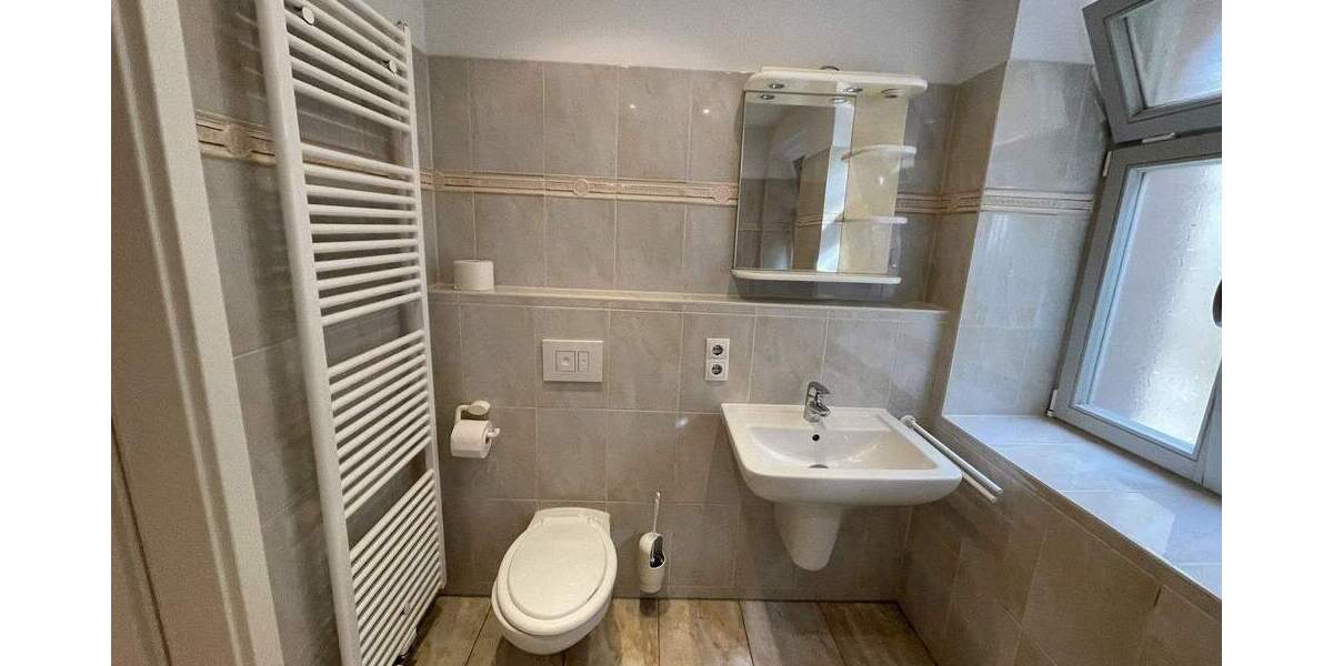 Etagenwohnung Sinsheim-Hilsbach Hilsbach - 2 Zimmer, 72 m&sup2;, 800&euro; | Angebot:25873749