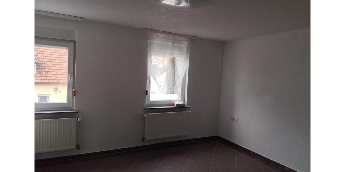 Mehrfamilienhaus, Wohnhaus Oedheim - 8 Zimmer, 203 m&sup2;, 550.000&euro; | Angebot:24605824