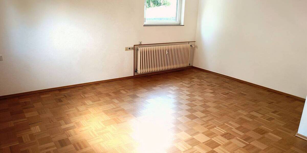 Etagenwohnung Kieselbronn - 2 Zimmer, 92 m&sup2;, 828&euro; | Angebot:25837814