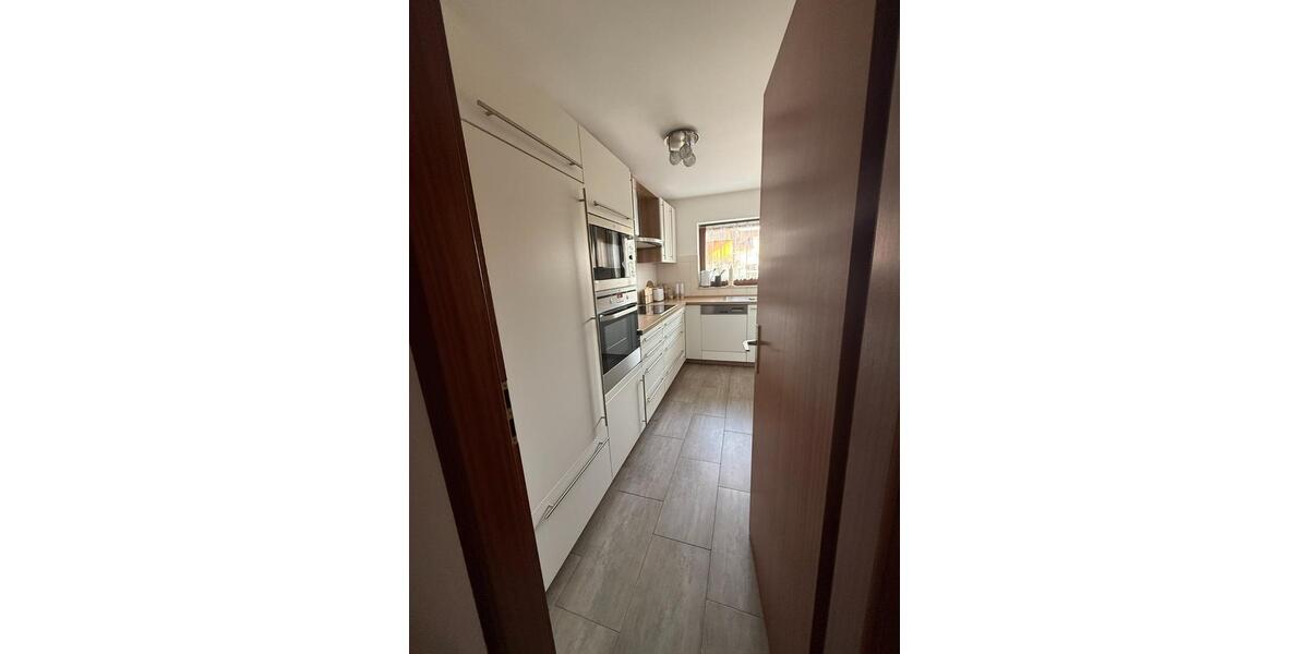 Erdgeschoßwohnung Bad Friedrichshall - 4 Zimmer, 90 m&sup2;, 1.420&euro; | Angebot:25917326