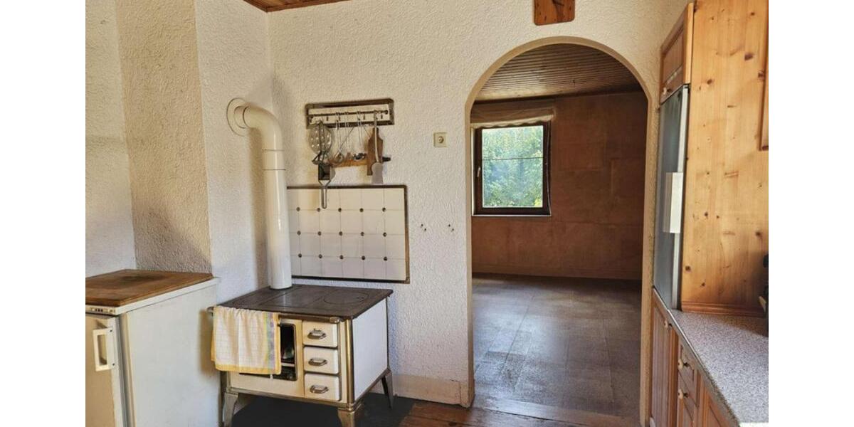 Einfamilienhaus Wiesloch - 7 Zimmer, 150 m&sup2;, 290.000&euro; | Angebot:25803476