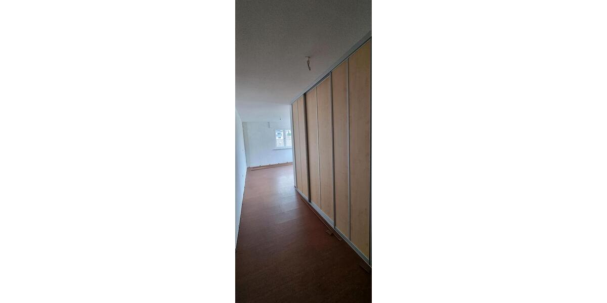 Doppelhaushälfte Kraichtal - 8 Zimmer, 165 m&sup2;, 1.850&euro; | Angebot:25807134