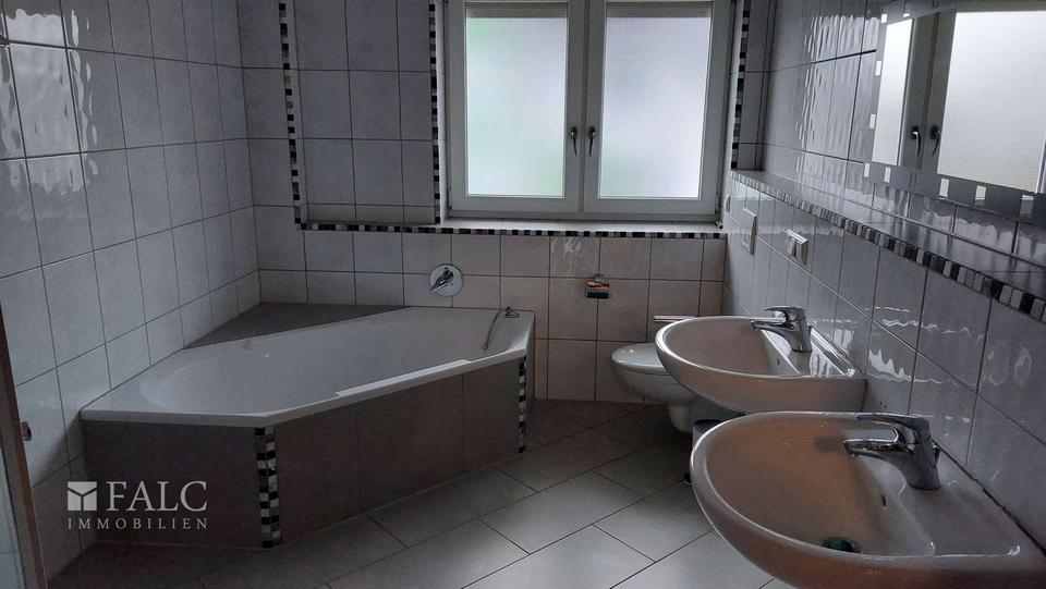 Doppelhaushälfte Dielheim - 6 Zimmer, 181 m&sup2;, 1.800&euro; | Angebot:25799397