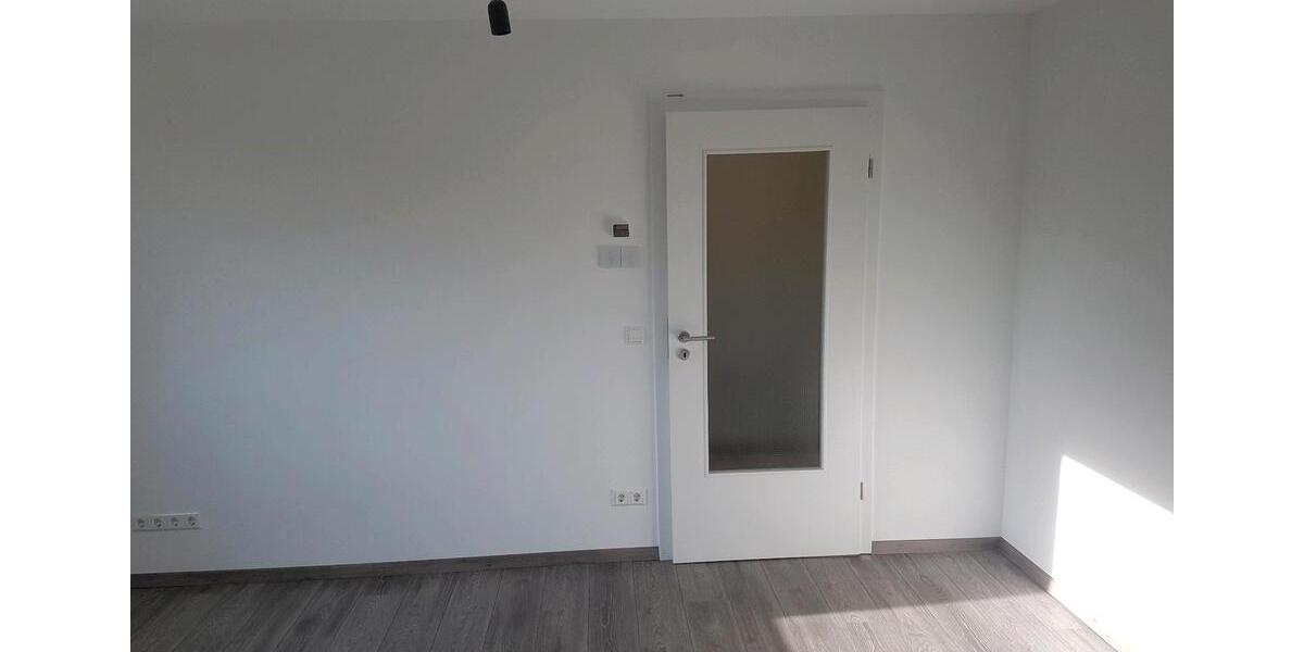 Etagenwohnung Massenbachhausen - 4 Zimmer, 85 m&sup2;, 1.000&euro; | Angebot:24748960