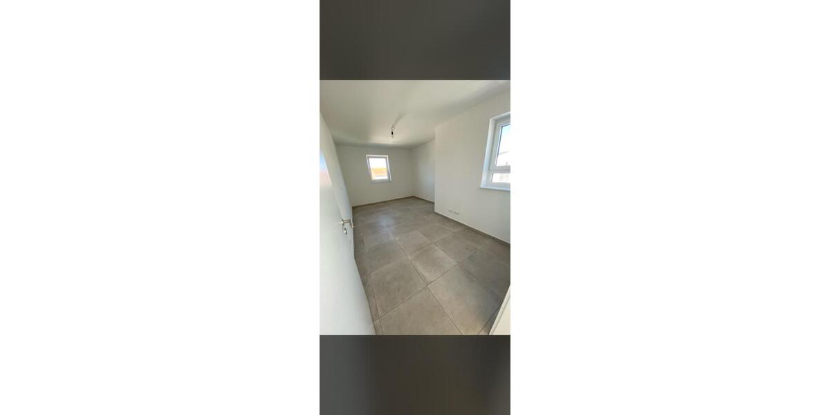 Dachgeschoßwohnung Neckarsulm - 3 Zimmer, 78 m&sup2;, 1.250&euro; | Angebot:25957093