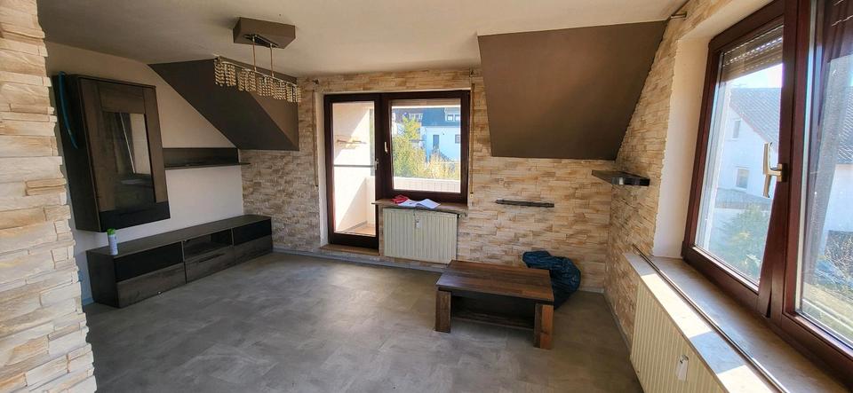 Dachgeschoßwohnung Heilbronn Horkheim - 2 Zimmer, 45 m&sup2;, 650&euro; | Angebot:25960826