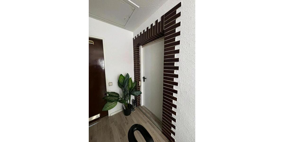 Einfamilienhaus Sandhausen - 8 Zimmer, 180 m&sup2;, 450.000&euro; | Angebot:26625871