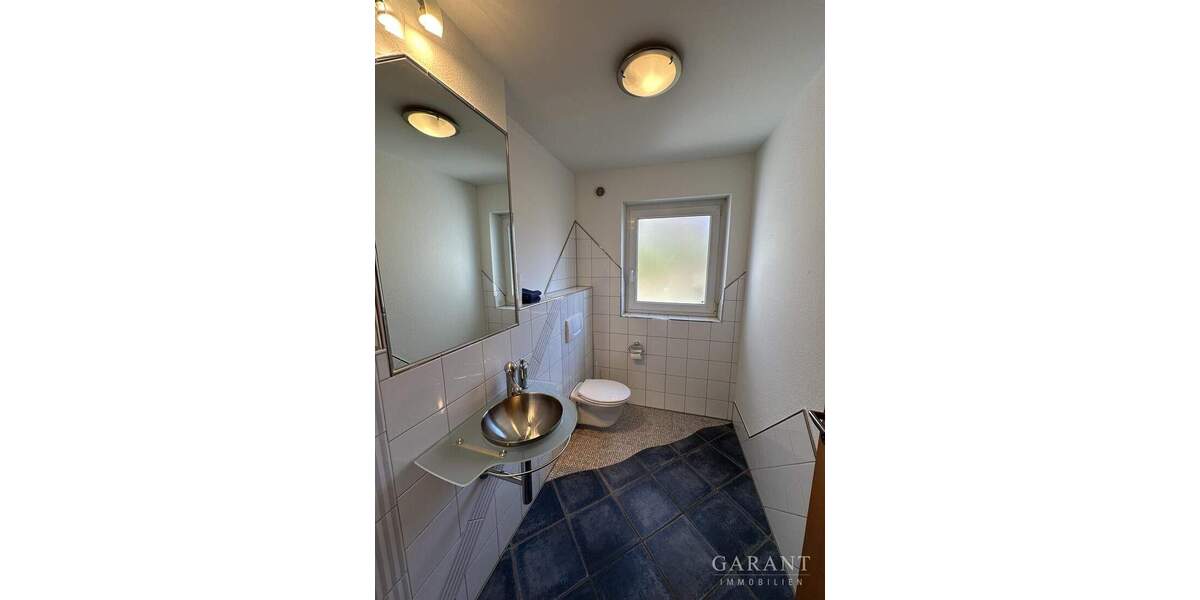 Einfamilienhaus Heilbronn Kernstadt - 6 Zimmer, 245 m&sup2;, 3.200&euro; | Angebot:25682750