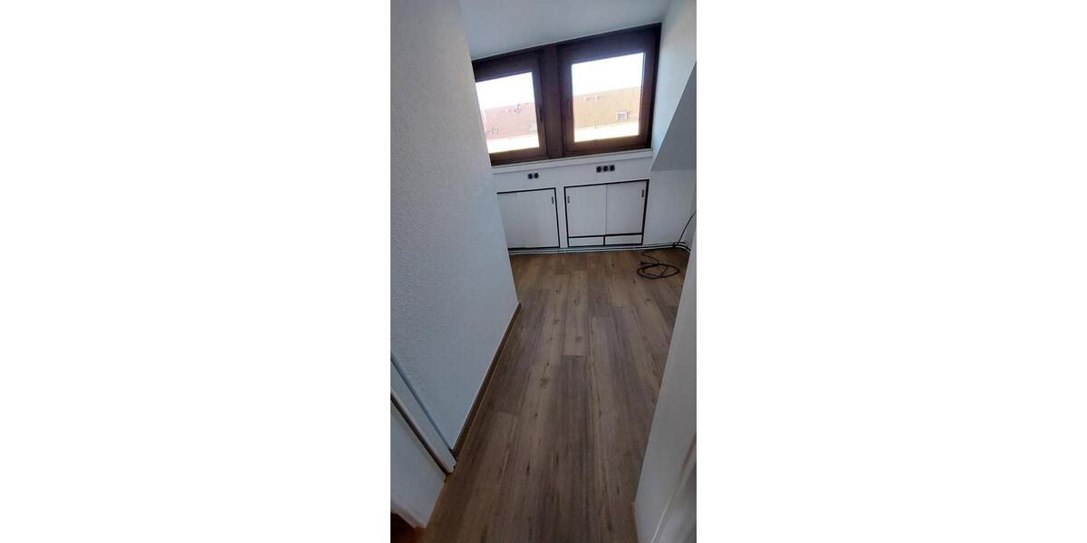 Dachgeschoßwohnung Bietigheim-Bissingen Bissingen - 2.5 Zimmer, 45 m&sup2;, 820&euro; | Angebot:25594096