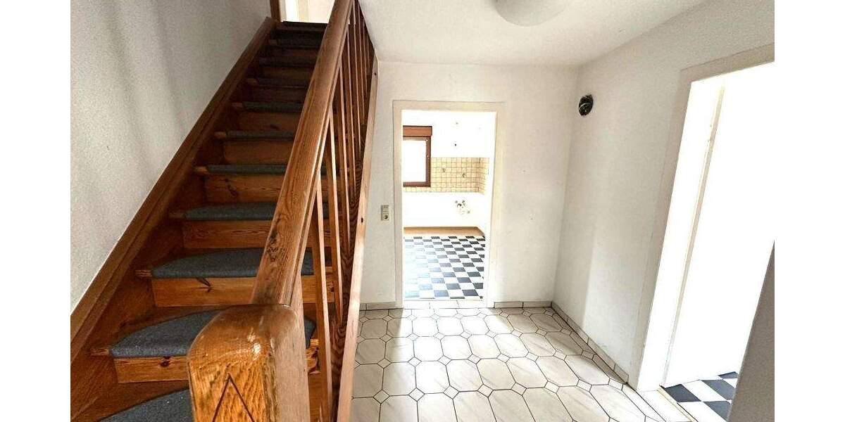 Einfamilienhaus Lobbach / Waldwimmersbach Waldwimmersbach - 9 Zimmer, 200 m&sup2;, 299.000&euro; | Angebot:25693260