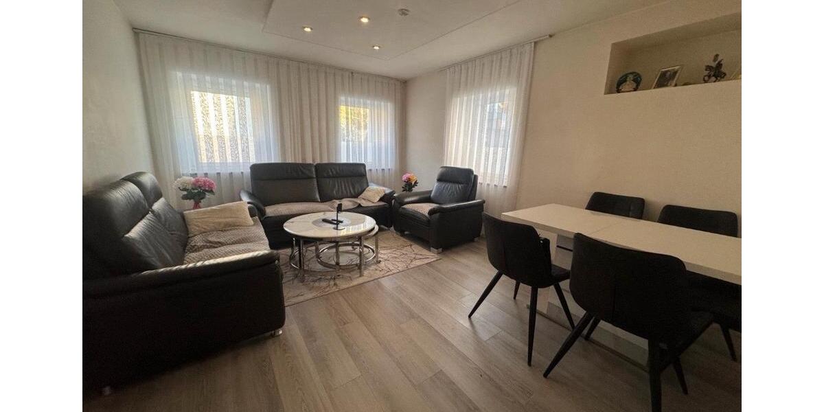 Mehrfamilienhaus, Wohnhaus Markgröningen - 13 Zimmer, 250 m&sup2;, 505.000&euro; | Angebot:26919207