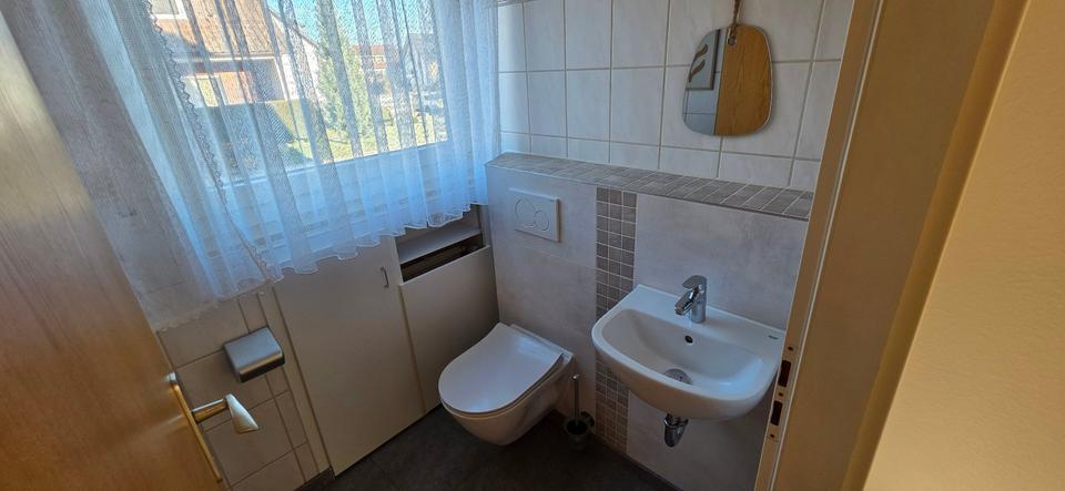 Etagenwohnung Mühlacker - 3.5 Zimmer, 95 m&sup2;, 1.000&euro; | Angebot:25942968