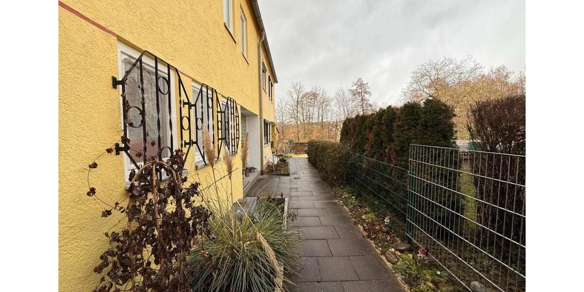 Reihenhaus Heilbronn Kernstadt - 7 Zimmer, 149 m&sup2;, 479.000&euro; | Angebot:25852841