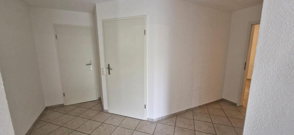 Erdgeschoßwohnung Mosbach - 3 Zimmer, 70 m&sup2;, 600&euro; | Angebot:25953938