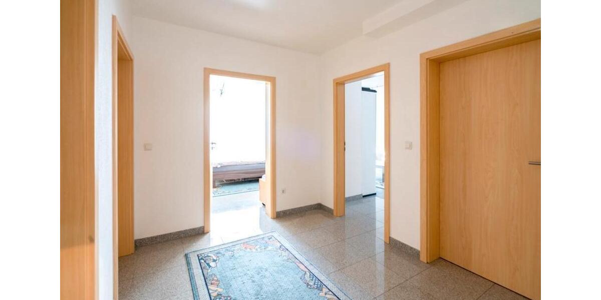 Einfamilienhaus Schwaigern - 6 Zimmer, 180 m&sup2;, 590.000&euro; | Angebot:24534865