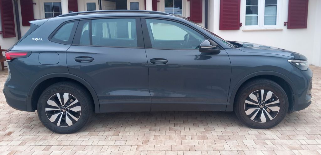 VW Tiguan 14.000 km 40.900 &euro; Heilbronn 74078