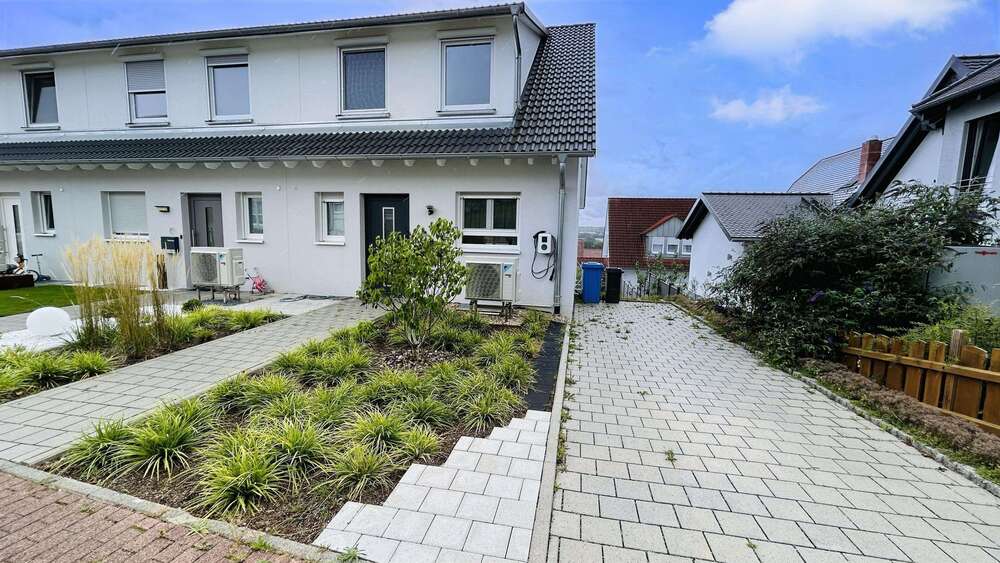 Einfamilienhaus Gemmingen - 5 Zimmer, 152 m&sup2;, 599.000&euro; | Angebot:25696525