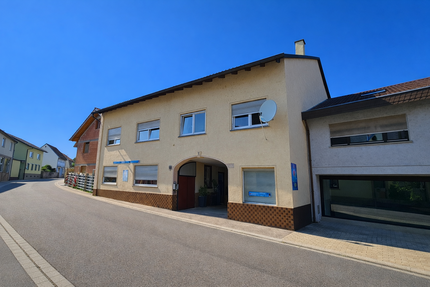 Haus Kraichtal - 7 Zimmer, 363 m&sup2;, 379.000&euro; | Angebot:24025704