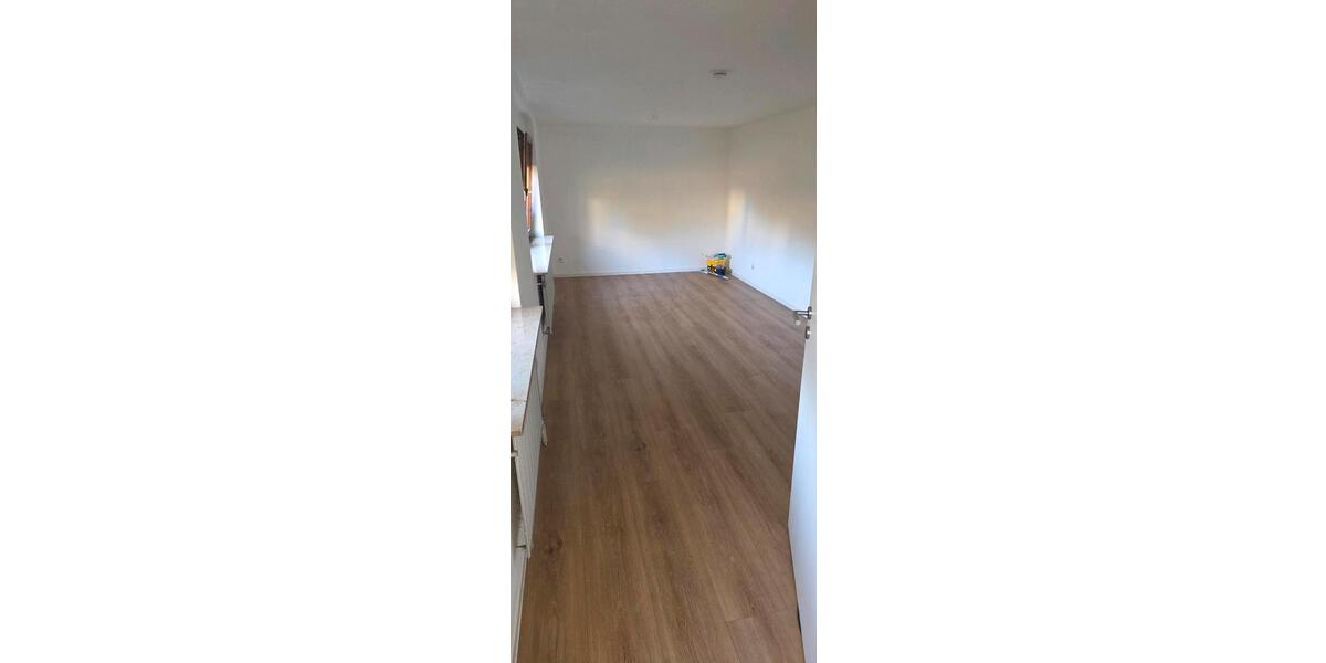 Etagenwohnung Kirchheim am Neckar - 1 Zimmer, 30 m&sup2;, 600&euro; | Angebot:25097107