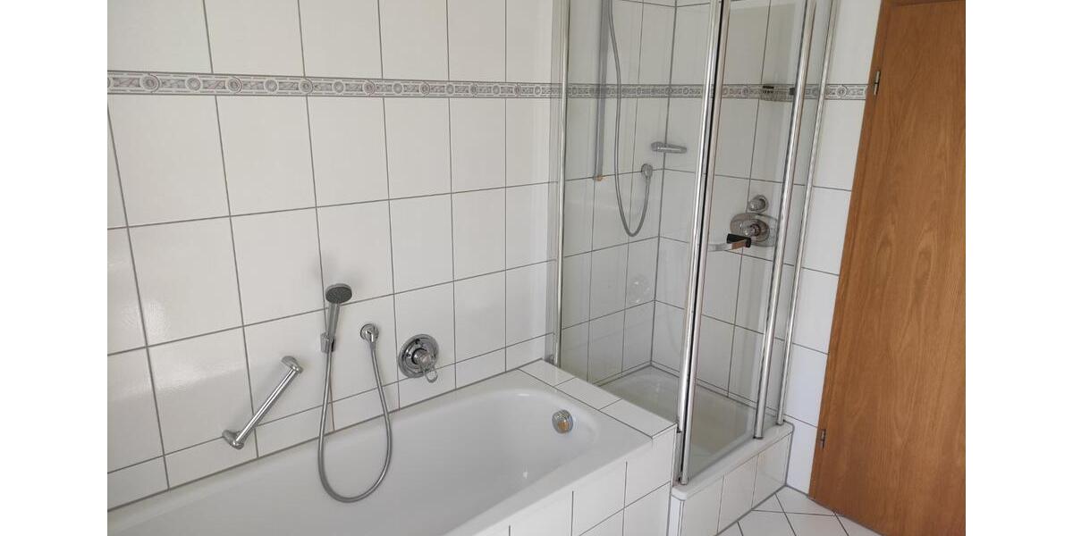 Etagenwohnung Oedheim - 2 Zimmer, 79 m&sup2;, 940&euro; | Angebot:25126315
