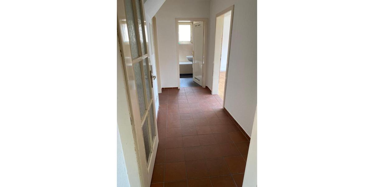 Etagenwohnung Heilbronn Böckingen - 1 Zimmer, 100 m&sup2;, 1.320&euro; | Angebot:24757313
