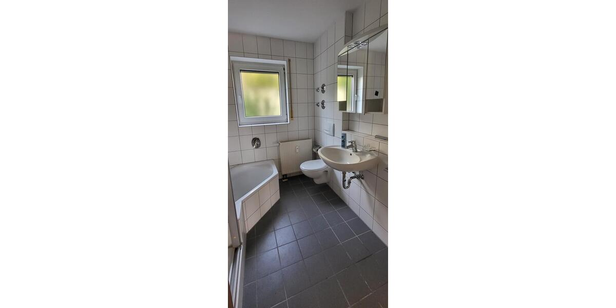 Erdgeschoßwohnung Brackenheim - 3.5 Zimmer, 76 m&sup2;, 265.000&euro; | Angebot:27261719
