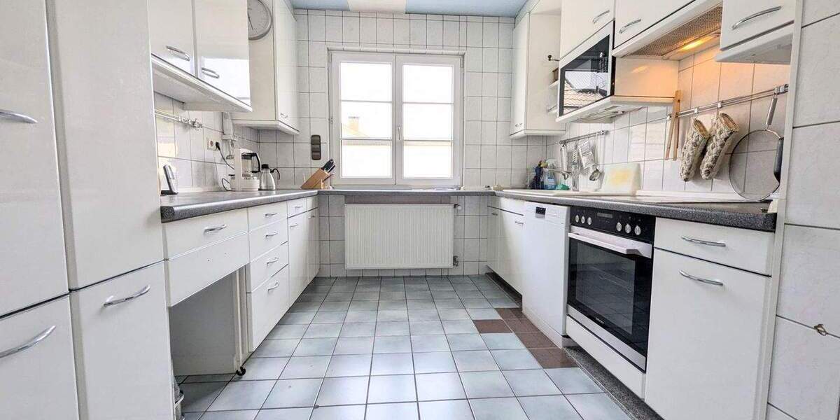 Einfamilienhaus Niefern-Öschelbronn Niefern - 7 Zimmer, 190 m&sup2;, 550.000&euro; | Angebot:25738400