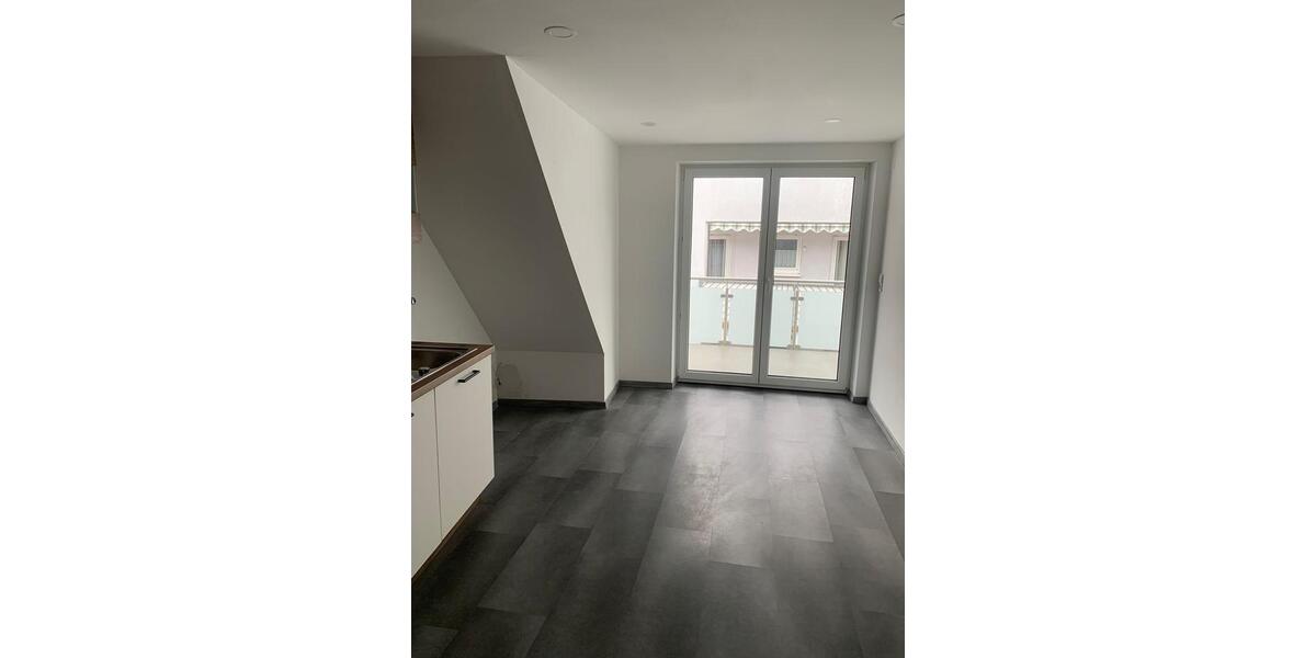 Dachgeschoßwohnung Heilbronn Kernstadt - 3 Zimmer, 85 m&sup2;, 1.300&euro; | Angebot:25945165