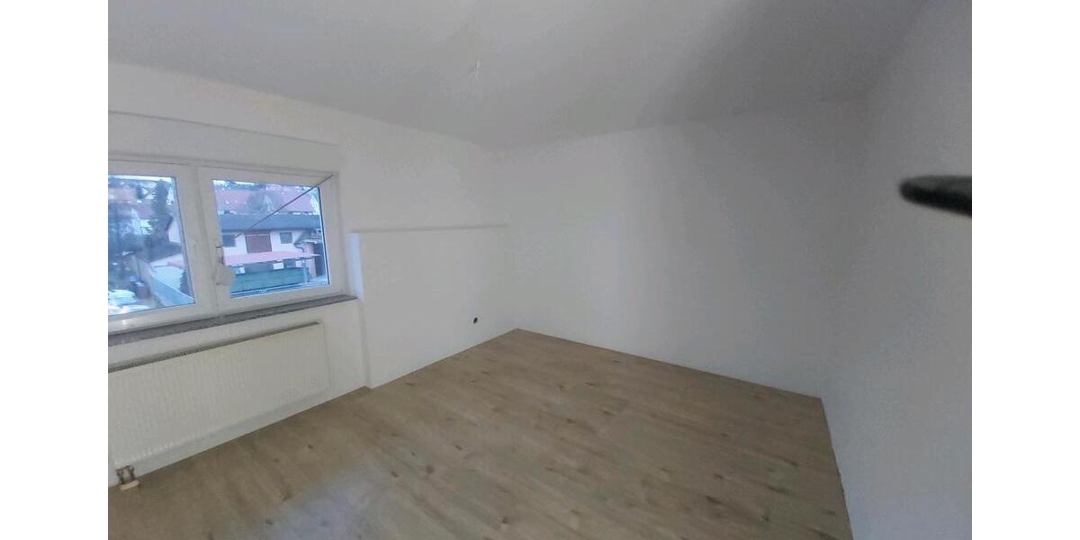 Etagenwohnung Nordheim - 3 Zimmer, 85 m&sup2;, 1.020&euro; | Angebot:25940719