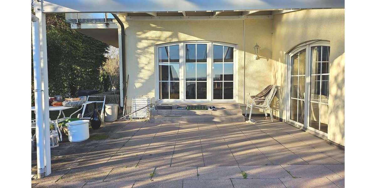 Einfamilienhaus Gemmingen - 8 Zimmer, 308 m&sup2;, 900.000&euro; | Angebot:25095368