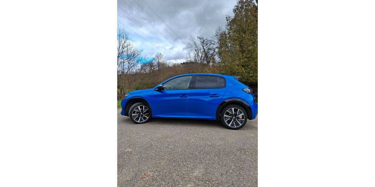 Peugeot 208 37.000 km 19.599 &euro; Vaihingen Enz 71665