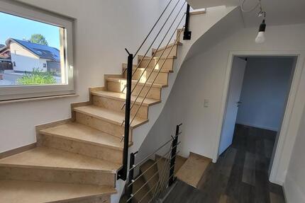 Wohnung Malsch - 5 Zimmer, 121 m&sup2;, 1.500&euro; | Angebot:25894885