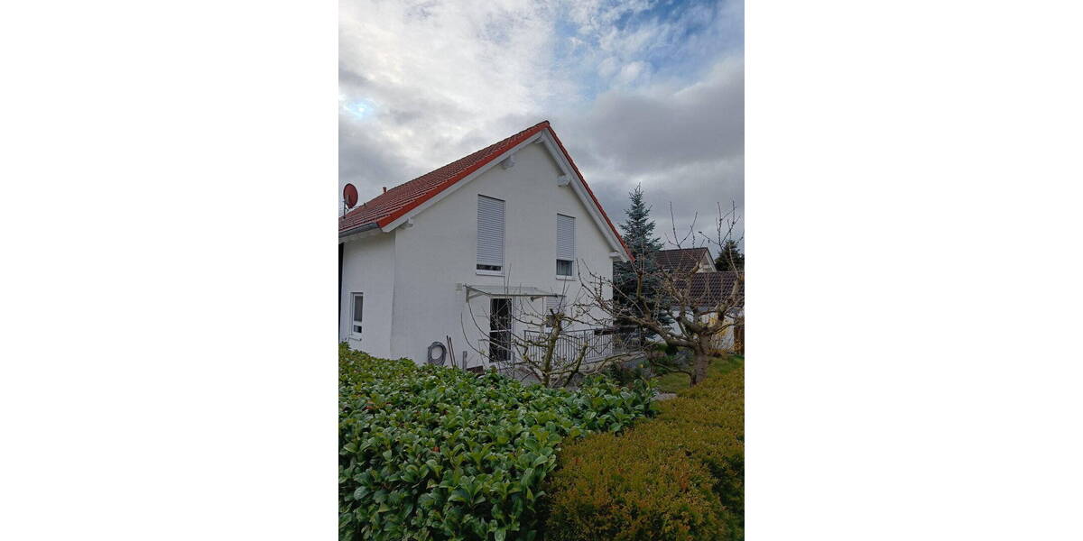 Einfamilienhaus Wiernsheim - 5 Zimmer, 127 m&sup2;, 1.560&euro; | Angebot:26527569
