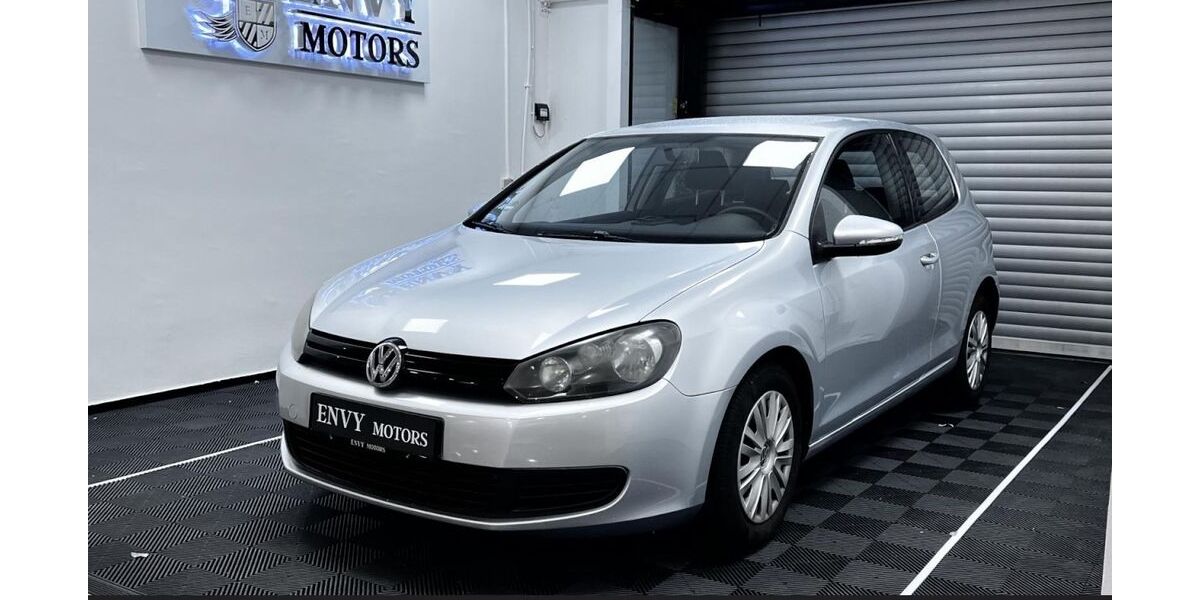 VW Golf 104.000 km 6.480 &euro; Bruchsal 76646