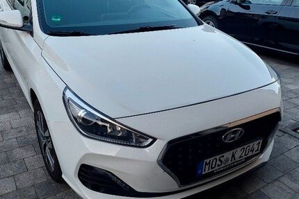 Hyundai i30 185.000 km 8.900 &euro; Mosbach 74821