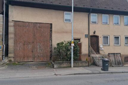 Haus Illingen - 9 Zimmer, 160 m&sup2;, 320.000&euro; | Angebot:24563170