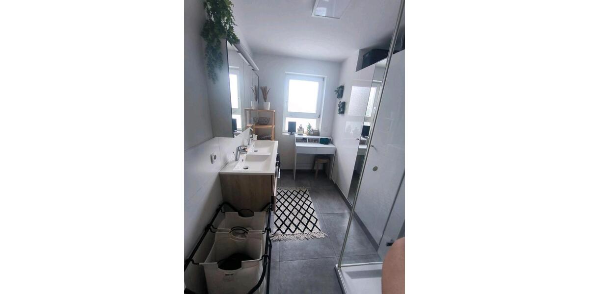 Erdgeschoßwohnung Sachsenheim - 4.5 Zimmer, 88 m&sup2;, 425.000&euro; | Angebot:25561101