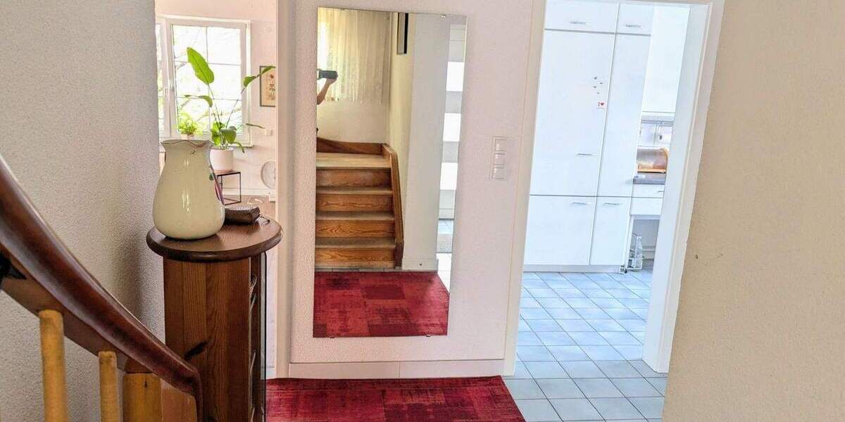 Einfamilienhaus Niefern-Öschelbronn Niefern - 7 Zimmer, 190 m&sup2;, 550.000&euro; | Angebot:25738400