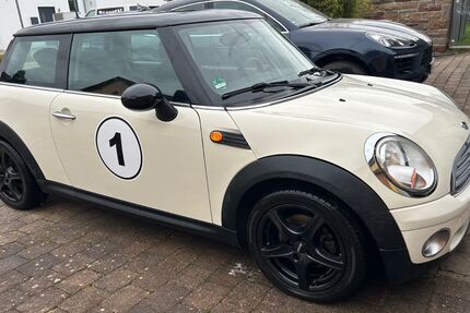 Mini ONE 129.514 km 3.950 &euro; Kirchardt-Berwangen 74912