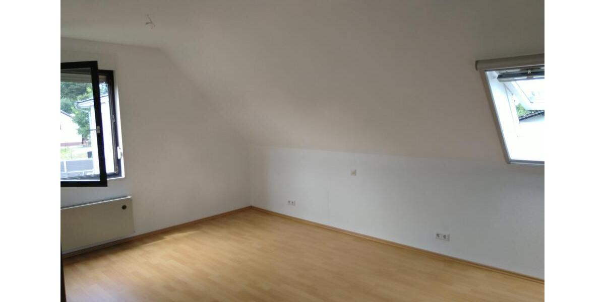 Dachgeschoßwohnung Angelbachtal - 900&euro; | Angebot:25746075