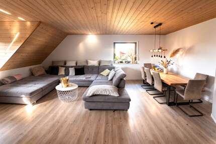 Haus Kirchardt - 7 Zimmer, 219 m&sup2;, 569.000&euro; | Angebot:24320441