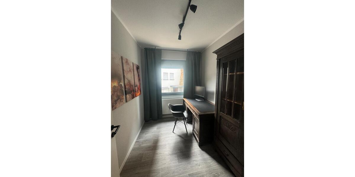 Etagenwohnung Neckarsulm - 1.5 Zimmer, 83 m&sup2;, 1.450&euro; | Angebot:26037610