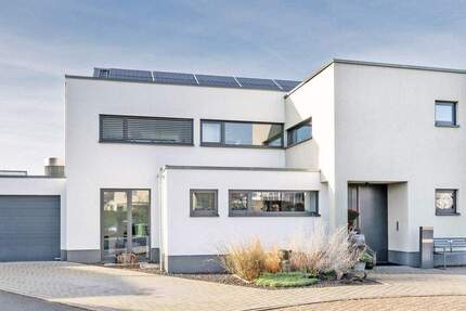 Haus Malsch - 8 Zimmer, 198 m&sup2;, 1.250.000&euro; | Angebot:25815989