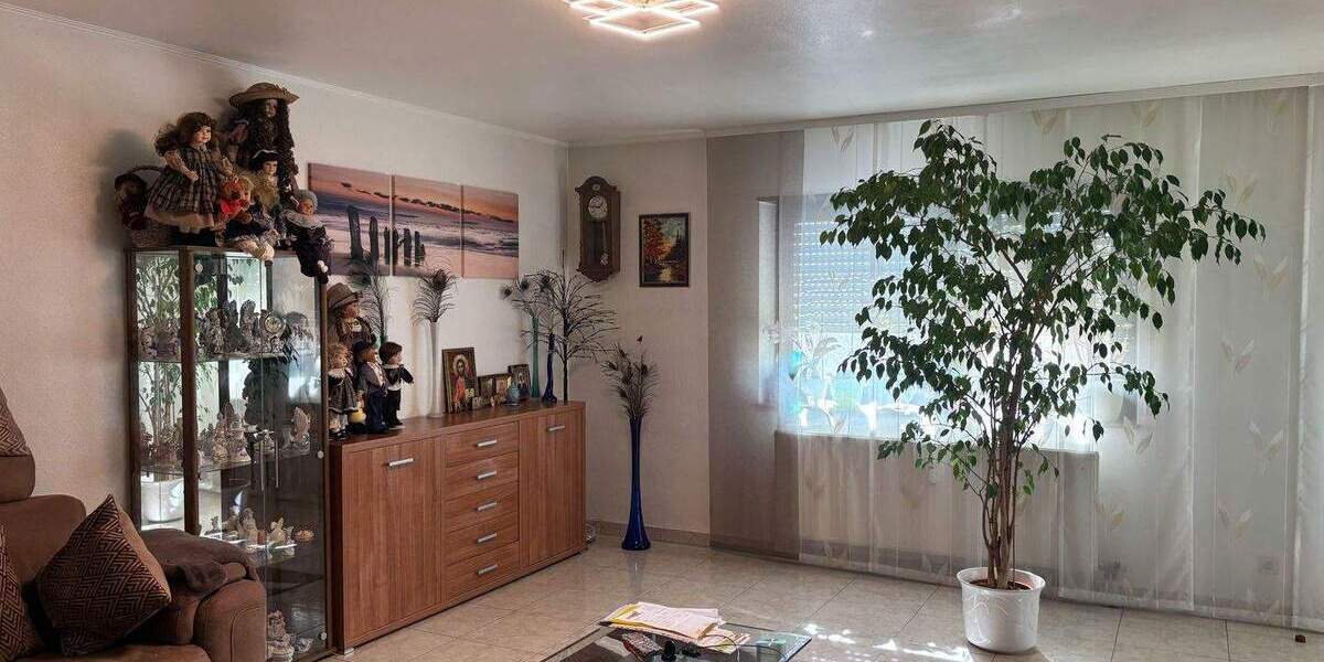 Etagenwohnung Weinsberg - 3 Zimmer, 94 m&sup2;, 335.000&euro; | Angebot:25879237