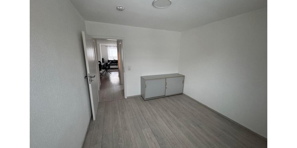 Etagenwohnung Bad Friedrichshall - 3 Zimmer, 76 m&sup2;, 1.305&euro; | Angebot:25795447