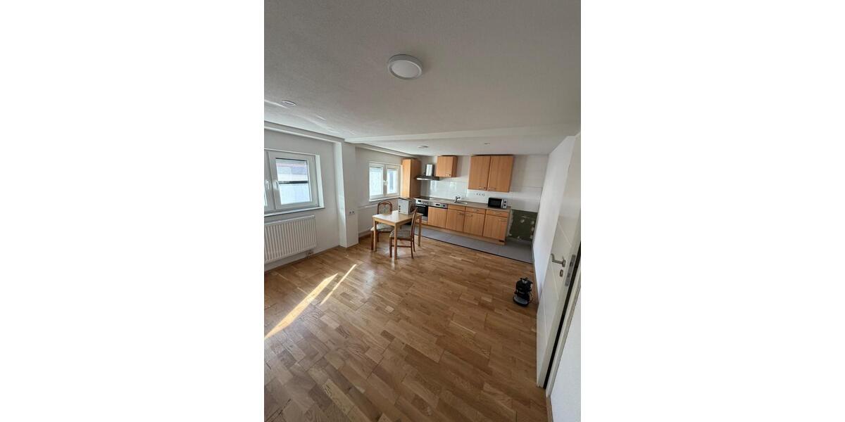 Erdgeschoßwohnung Kirchheim am Neckar - 3 Zimmer, 65 m&sup2;, 880&euro; | Angebot:25300835