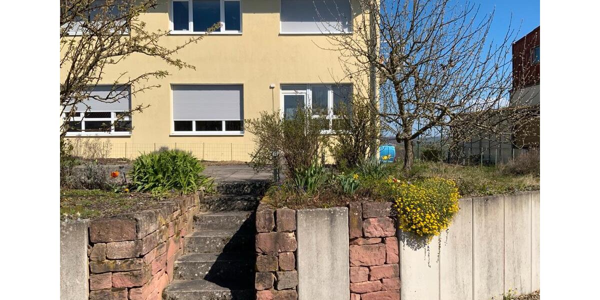 Hochparterre Reichartshausen - 3 Zimmer, 89 m&sup2;, 195.000&euro; | Angebot:26007869