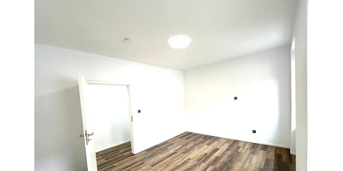 Mehrfamilienhaus, Wohnhaus Bretten - 9 Zimmer, 250 m&sup2;, 895.000&euro; | Angebot:26610987
